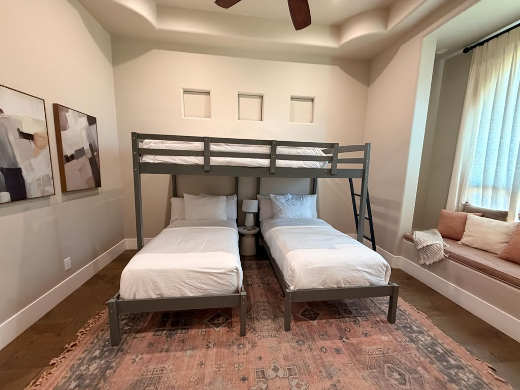 Cleaning with the Vicky's Touch LLC — recent work